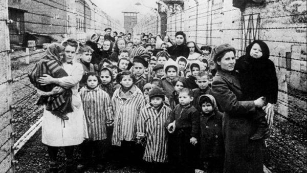 A Perugia la mostra “Dall’Italia ad Auschwitz”