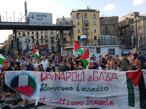 Ma Napoli non è il suo consiglio comunale